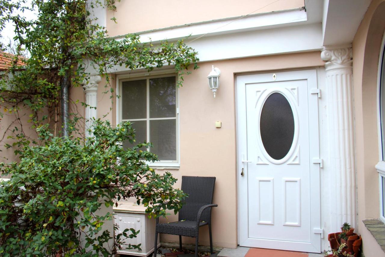 Yox Apartment 4 Oradea Eksteriør bilde