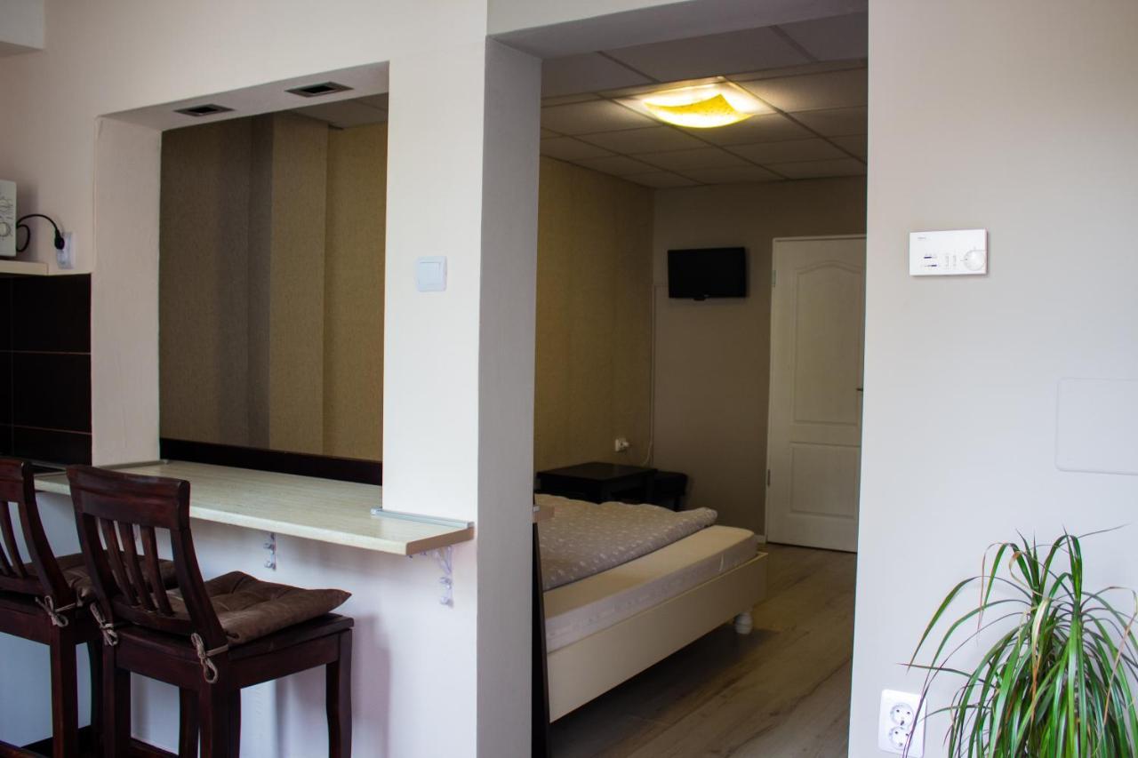 Yox Apartment 4 Oradea Eksteriør bilde