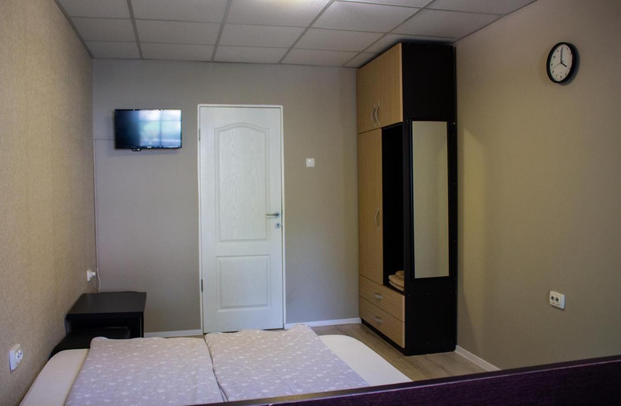Yox Apartment 4 Oradea Eksteriør bilde