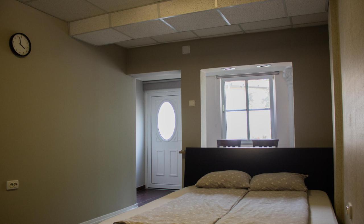 Yox Apartment 4 Oradea Eksteriør bilde